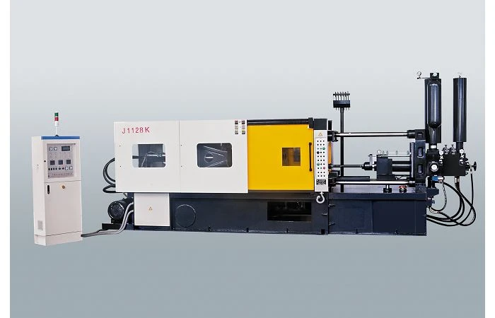 A man a tlawm 300T horizontal cold chamber die casting machine .
